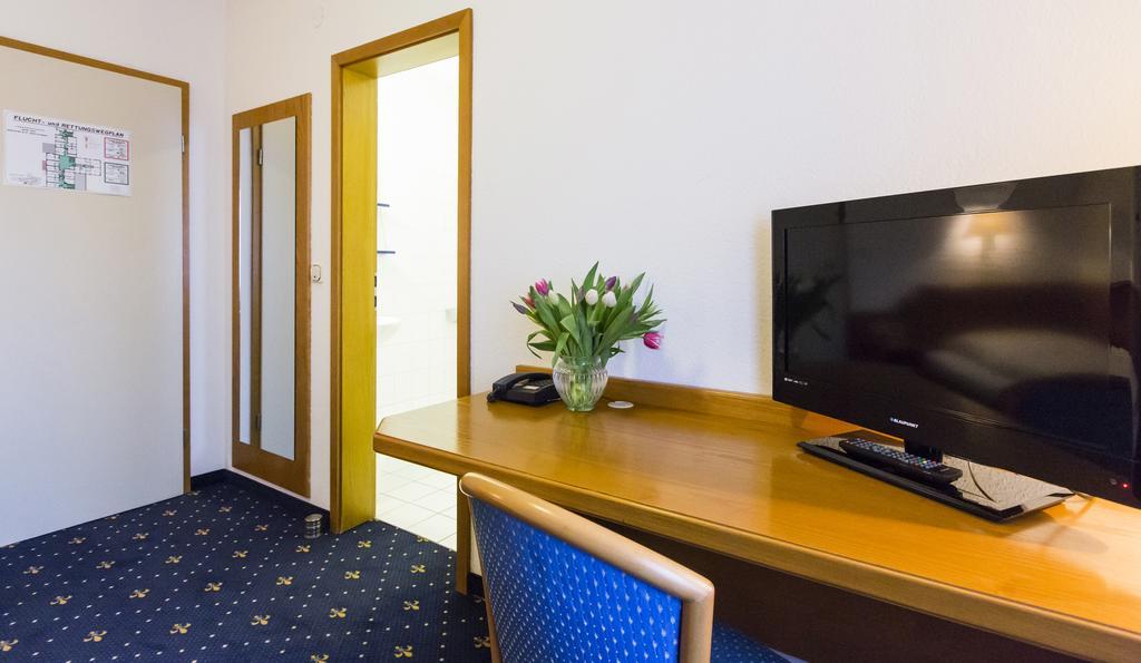 Hotel Eydt Kirchheim Kirchheim unter Teck Dış mekan fotoğraf