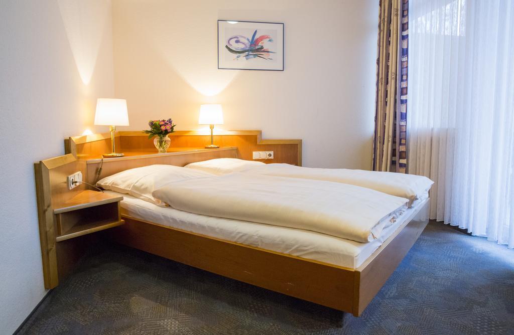 Hotel Eydt Kirchheim Kirchheim unter Teck Dış mekan fotoğraf
