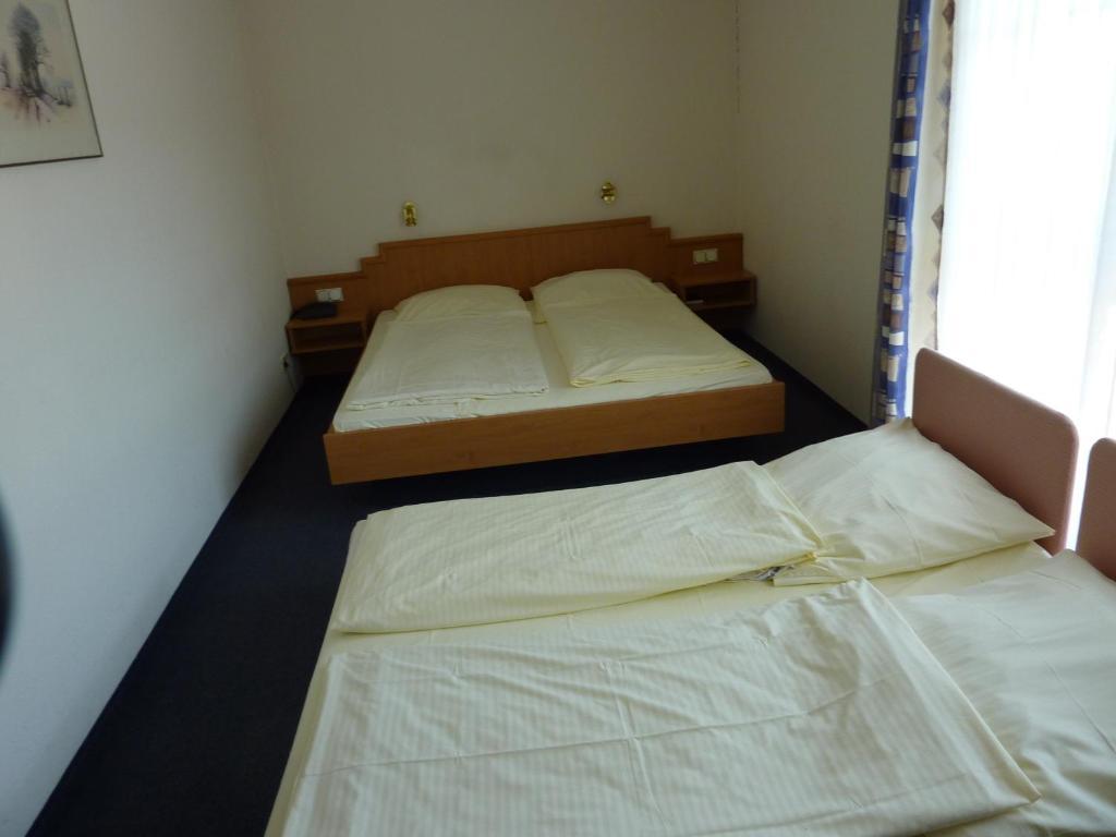Hotel Eydt Kirchheim Kirchheim unter Teck Oda fotoğraf